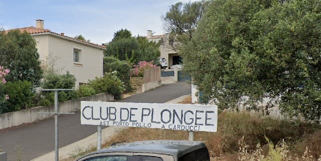 Centre de plongée AST PLONGEE PORTO POLLO à Serra-di-Ferro